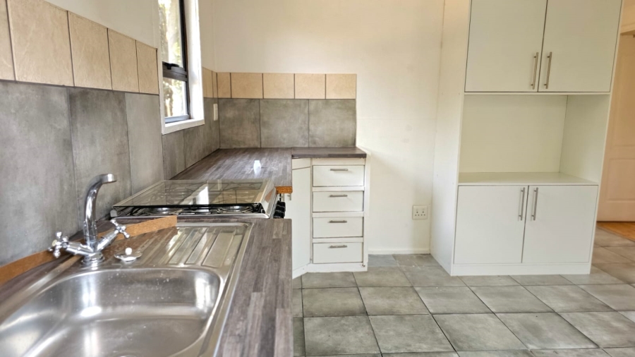 To Let 2 Bedroom Property for Rent in Melodie North West